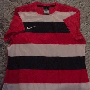 Nike gym shirt like new, worn once